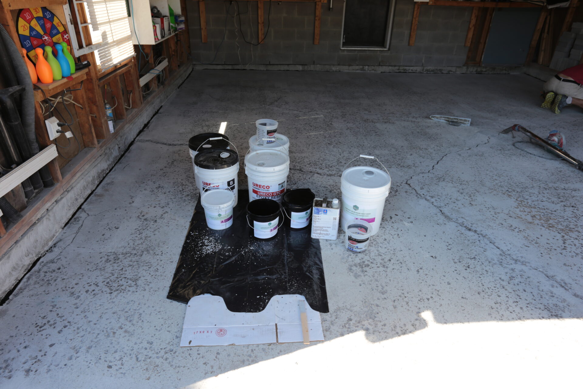 epoxy mixing station